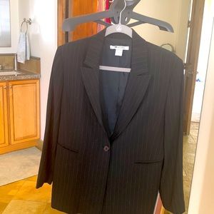 Women’s black jacket with matching pants
